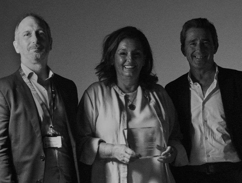 Europ Assitance premia a Ponce y Mugar como correduría de seguros destacada. En la foto: Enrique Martínez, Ana Muñoz, Pablo Moreno